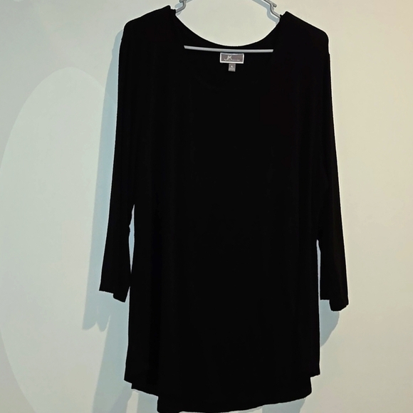 JM Collection Tops - JM Collection black top. Size XL.